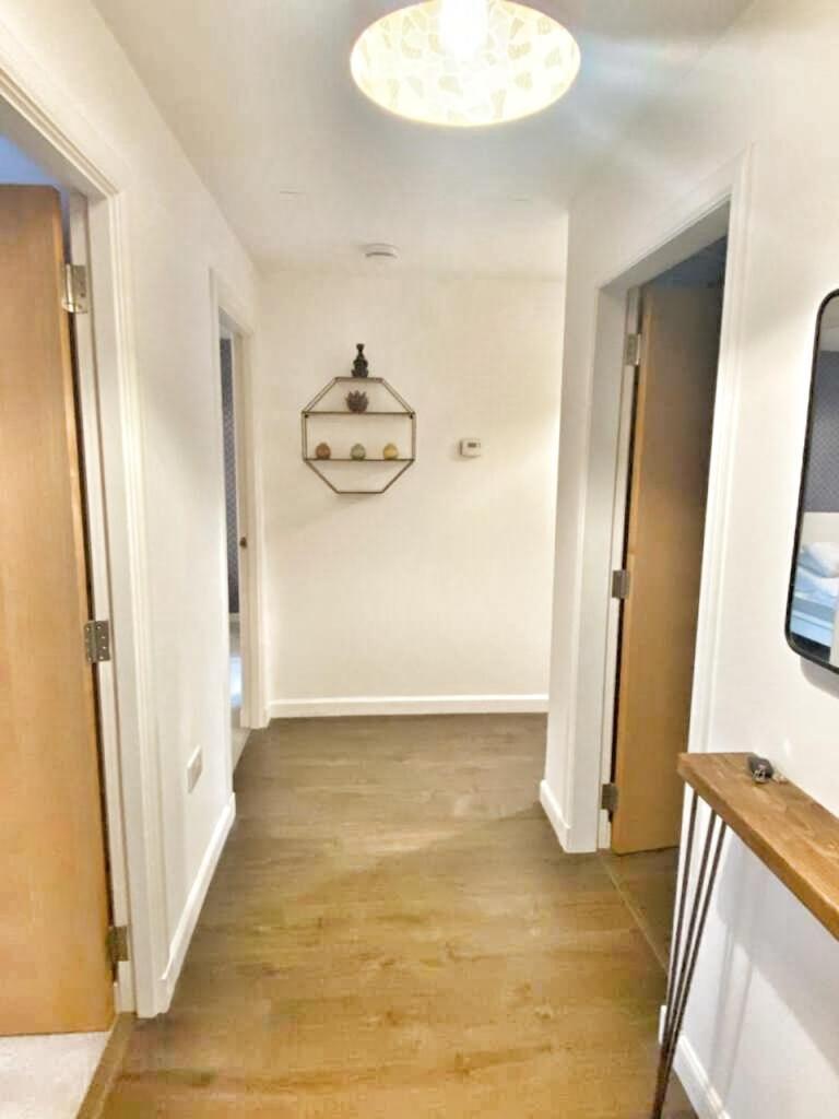 2 Bed City Centre Apt, Free Parking - Albert Clock, Customs House Белфаст Экстерьер фото