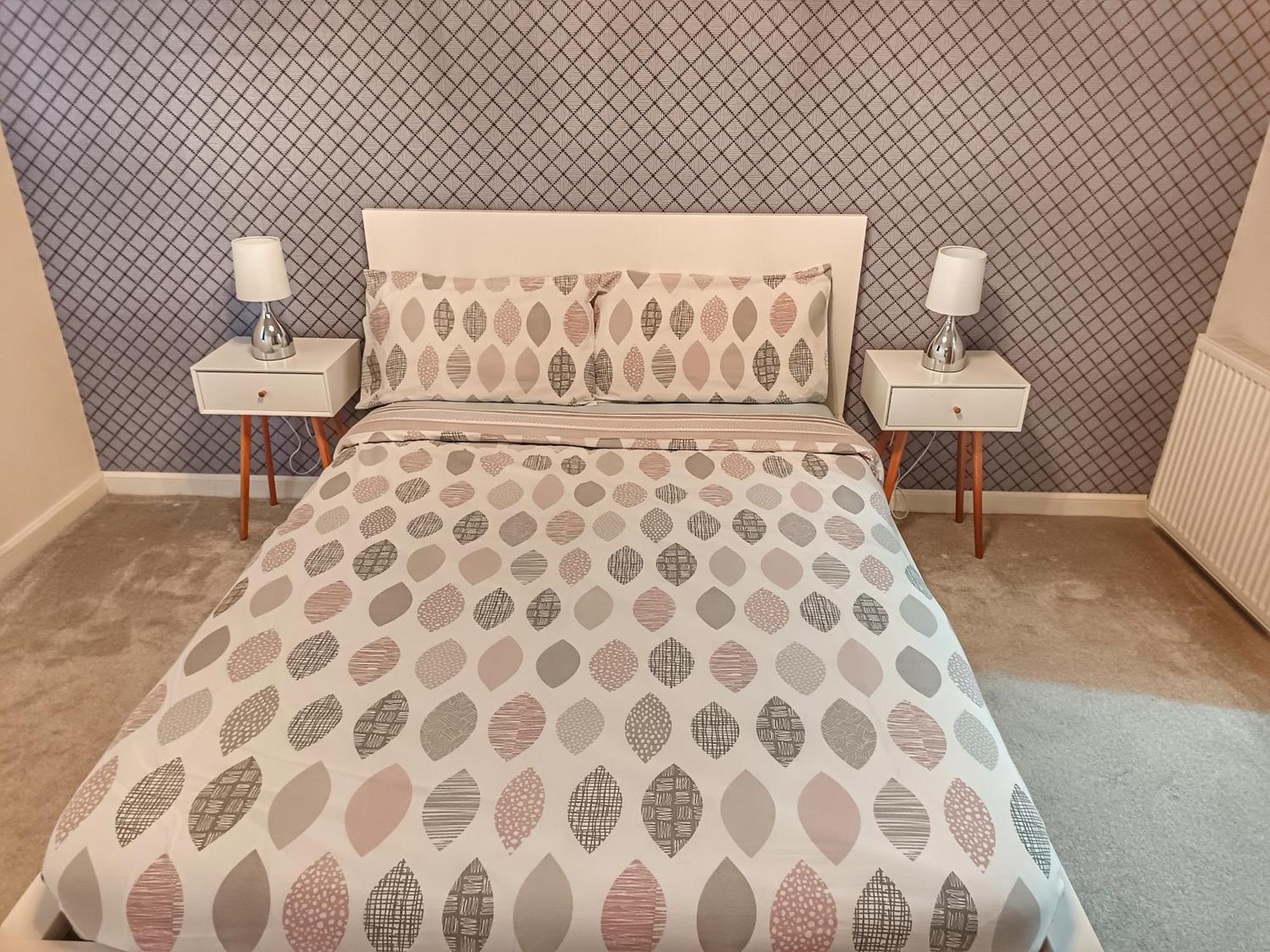 2 Bed City Centre Apt, Free Parking - Albert Clock, Customs House Белфаст Экстерьер фото